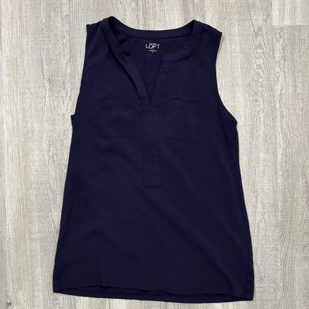 LOFT XS Navy Sleeveless Light Weight Top
